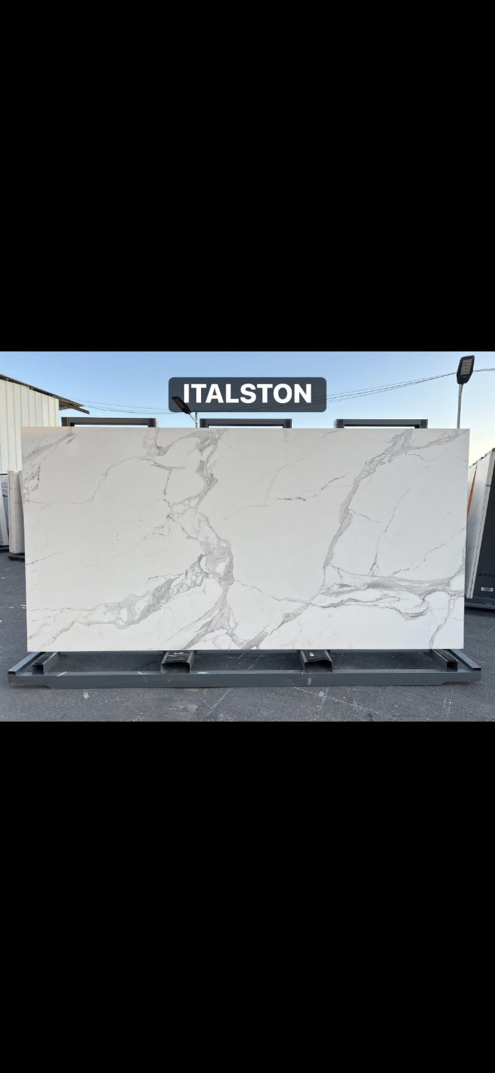 ITALSTON — לבן עם גידים מודגשים